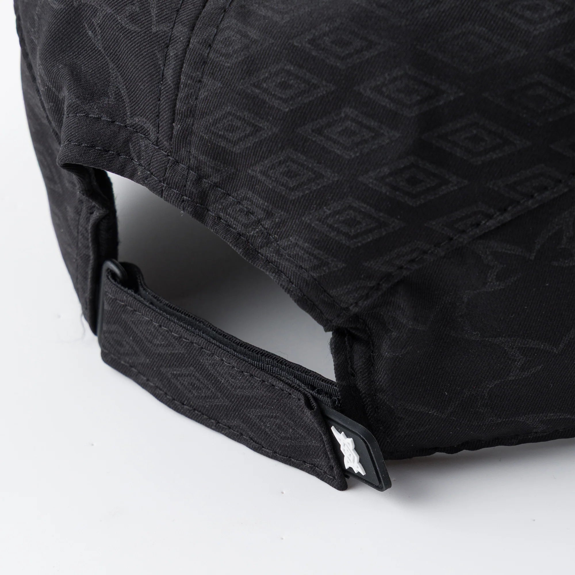 Mertra × Umbro Reflective Technical Cap